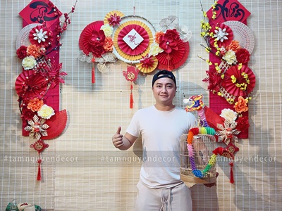 Quạt giấy nhung xịn có nếp Vàng Đỏ [Nhiều cỡ - Cao cấp] QUAT-09